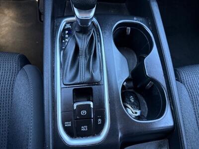 2020 Hyundai Santa Fe SEL   - Photo 17 - Lewisville, TX 75057