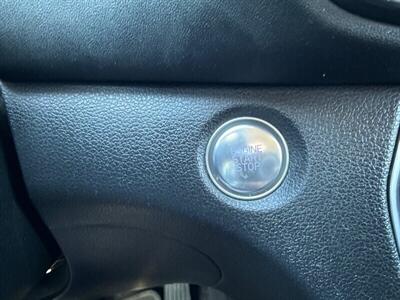 2020 Hyundai Santa Fe SEL   - Photo 14 - Lewisville, TX 75057