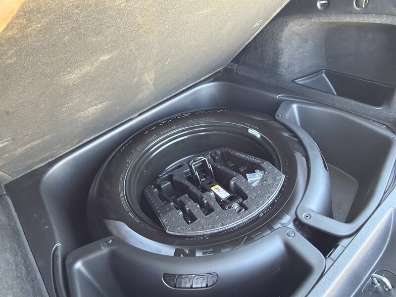 2019 Jeep Grand Cherokee Altitude   - Photo 8 - Lewisville, TX 75057
