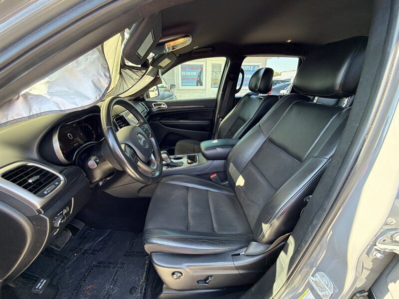 2019 Jeep Grand Cherokee Altitude   - Photo 12 - Lewisville, TX 75057