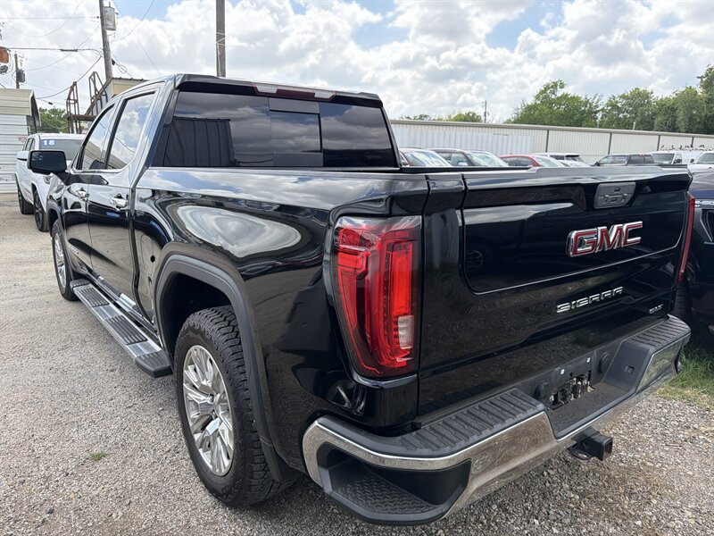 2019 GMC Sierra 1500 SLT   - Photo 3 - Lewisville, TX 75057