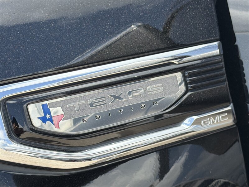 2019 GMC Sierra 1500 SLT   - Photo 21 - Lewisville, TX 75057