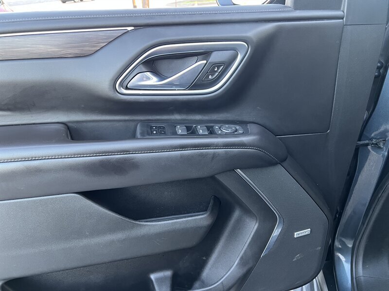 2021 Chevrolet Tahoe LT   - Photo 19 - Lewisville, TX 75057