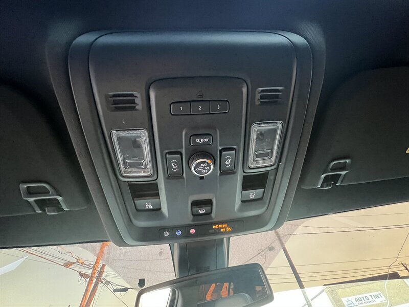 2021 Chevrolet Tahoe LT   - Photo 14 - Lewisville, TX 75057