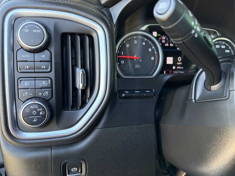 2020 Chevrolet Silverado 2500 High Country   - Photo 21 - Lewisville, TX 75057