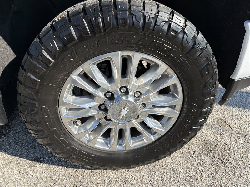 2020 Chevrolet Silverado 2500 High Country   - Photo 30 - Lewisville, TX 75057