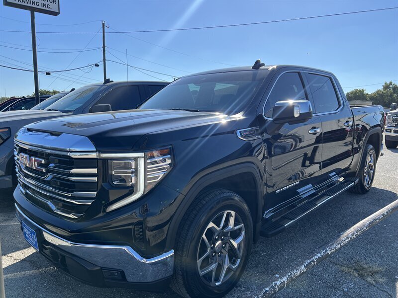 2023 GMC Sierra 1500 SLT   - Photo 2 - Lewisville, TX 75057