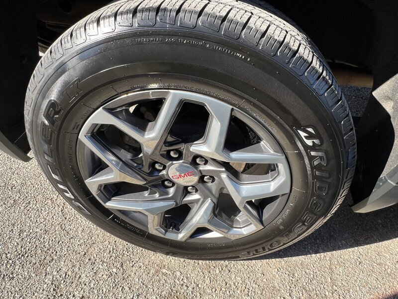 2023 GMC Sierra 1500 SLT   - Photo 29 - Lewisville, TX 75057