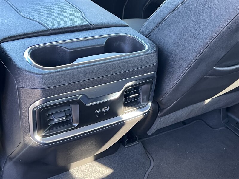 2023 GMC Sierra 1500 SLT   - Photo 12 - Lewisville, TX 75057