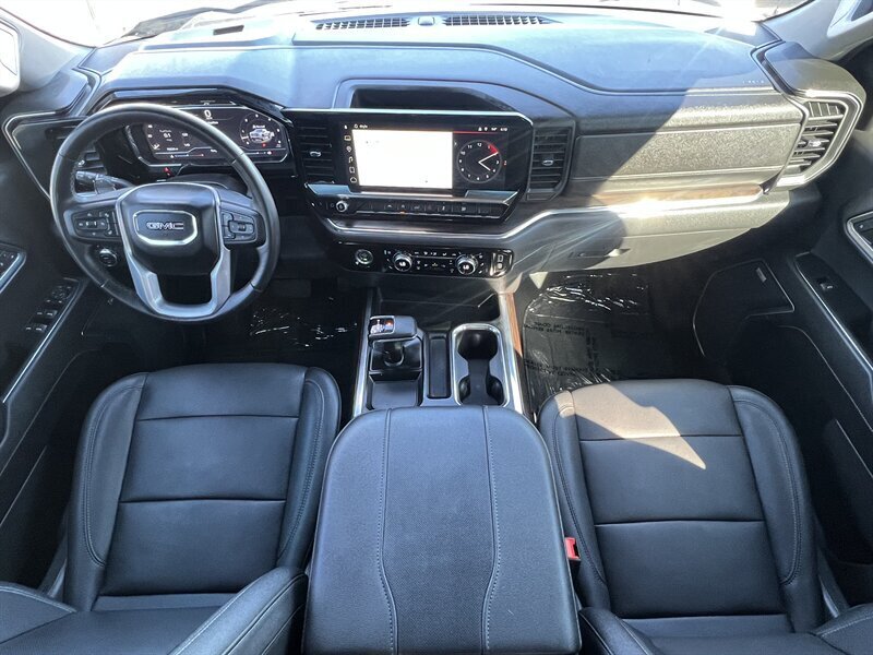 2023 GMC Sierra 1500 SLT   - Photo 11 - Lewisville, TX 75057