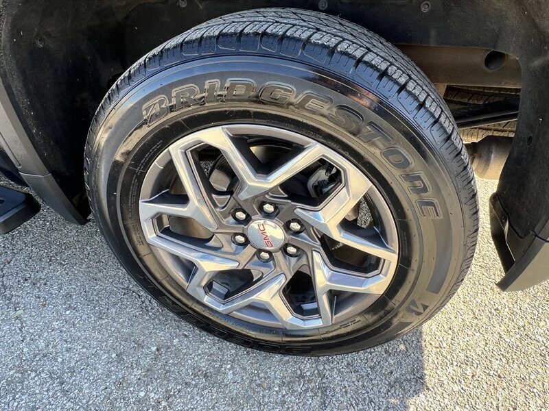 2023 GMC Sierra 1500 SLT   - Photo 30 - Lewisville, TX 75057