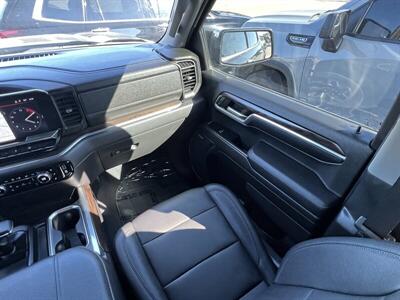2023 GMC Sierra 1500 SLT   - Photo 10 - Lewisville, TX 75057