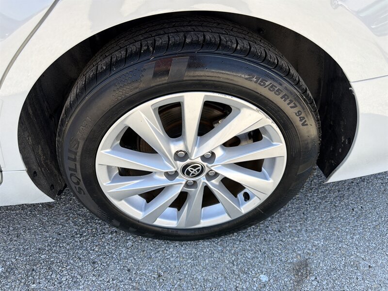 2023 Toyota Camry LE   - Photo 13 - Lewisville, TX 75057