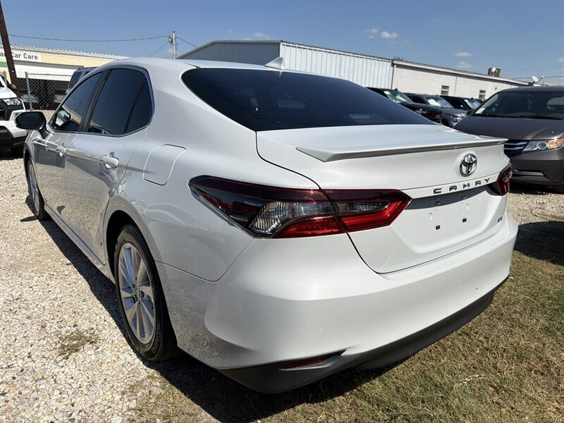 2023 Toyota Camry LE   - Photo 3 - Lewisville, TX 75057