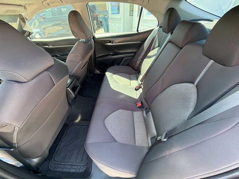 2023 Toyota Camry LE   - Photo 11 - Lewisville, TX 75057
