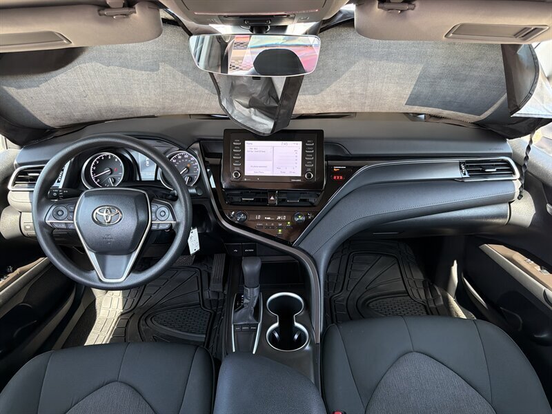 2023 Toyota Camry LE   - Photo 8 - Lewisville, TX 75057