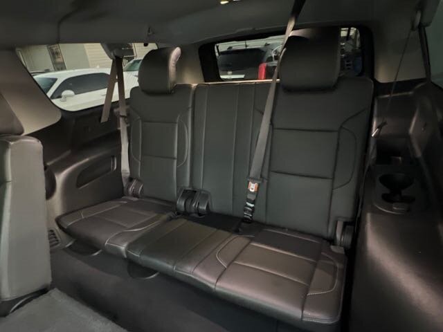 2019 Chevrolet Suburban LT   - Photo 9 - Lewisville, TX 75057