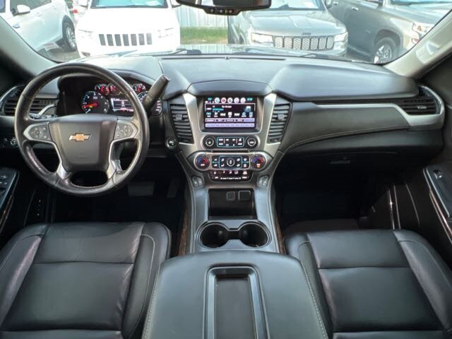 2019 Chevrolet Suburban LT   - Photo 15 - Lewisville, TX 75057
