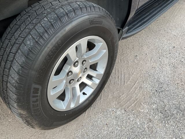 2019 Chevrolet Suburban LT   - Photo 29 - Lewisville, TX 75057