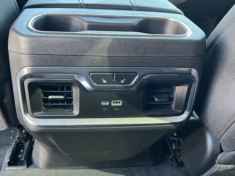 2024 GMC Sierra 1500 SLT   - Photo 9 - Lewisville, TX 75057