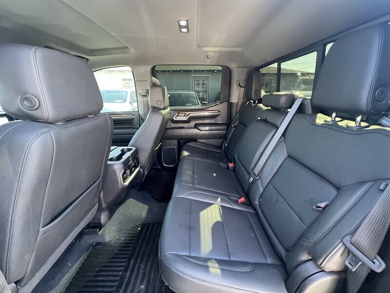 2024 GMC Sierra 1500 SLT   - Photo 13 - Lewisville, TX 75057