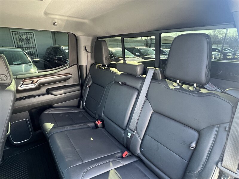 2024 GMC Sierra 1500 SLT   - Photo 11 - Lewisville, TX 75057