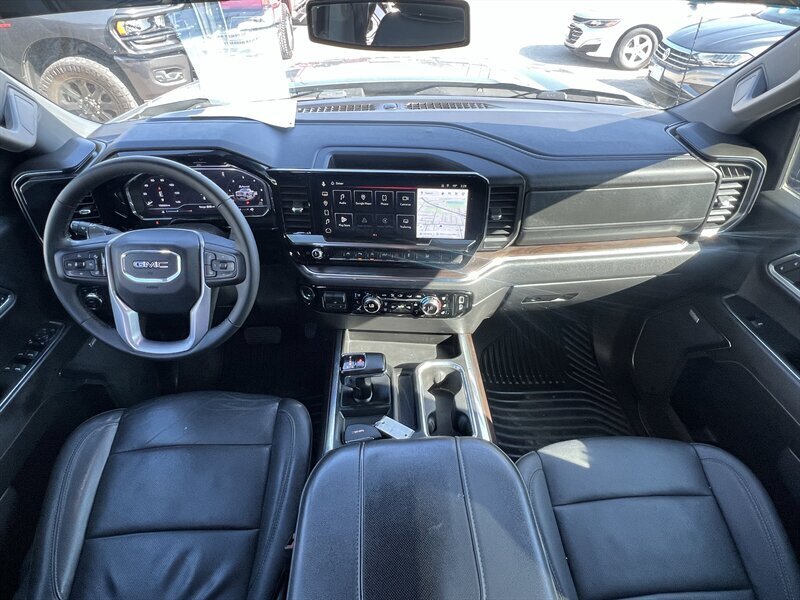 2024 GMC Sierra 1500 SLT   - Photo 10 - Lewisville, TX 75057