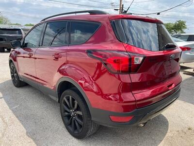 2019 Ford Escape SE   - Photo 3 - Lewisville, TX 75057