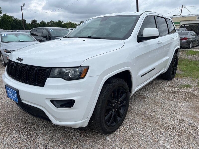 2018 Jeep Grand Cherokee Altitude   - Photo 2 - Lewisville, TX 75057