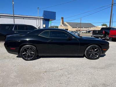 2019 Dodge Challenger SXT   - Photo 5 - Lewisville, TX 75057