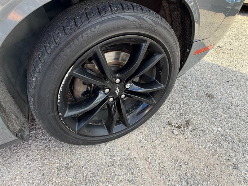 2017 Dodge Challenger SXT Plus   - Photo 14 - Lewisville, TX 75057