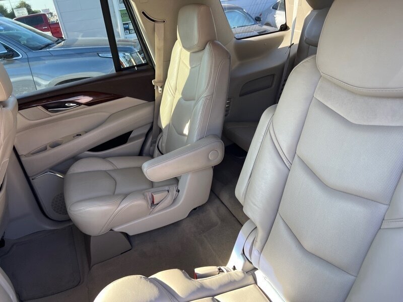 2017 Cadillac Escalade Premium Luxury - Photo 12 - Lewisville, TX 75057