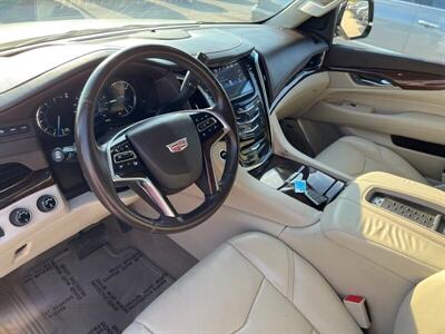 2017 Cadillac Escalade Premium Luxury - Photo 23 - Lewisville, TX 75057