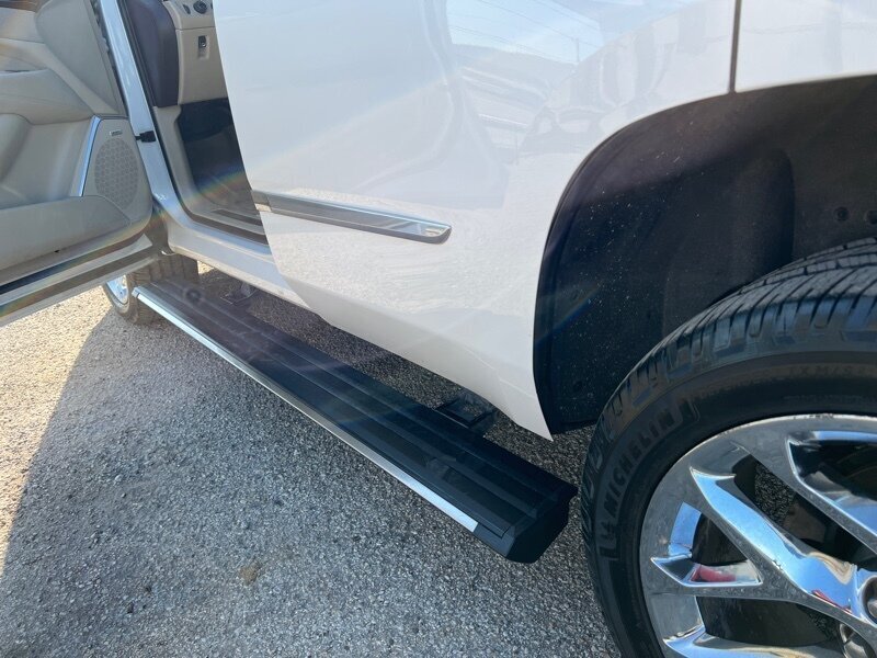 2017 Cadillac Escalade Premium Luxury   - Photo 28 - Lewisville, TX 75057