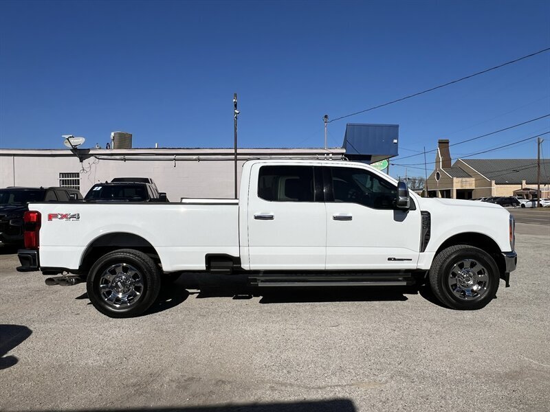 2023 Ford F-250 Lariat - Photo 4 - Lewisville, TX 75057