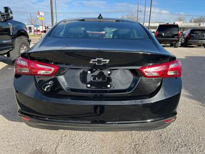 2021 Chevrolet Malibu LT   - Photo 8 - Lewisville, TX 75057