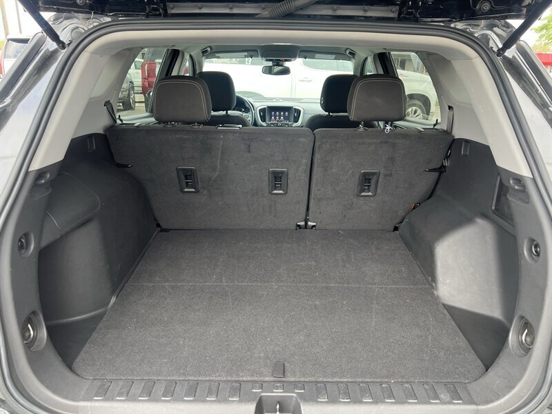 2023 GMC Terrain SLE   - Photo 5 - Lewisville, TX 75057