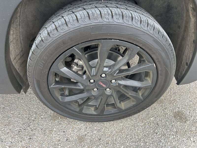 2023 GMC Terrain SLE   - Photo 14 - Lewisville, TX 75057