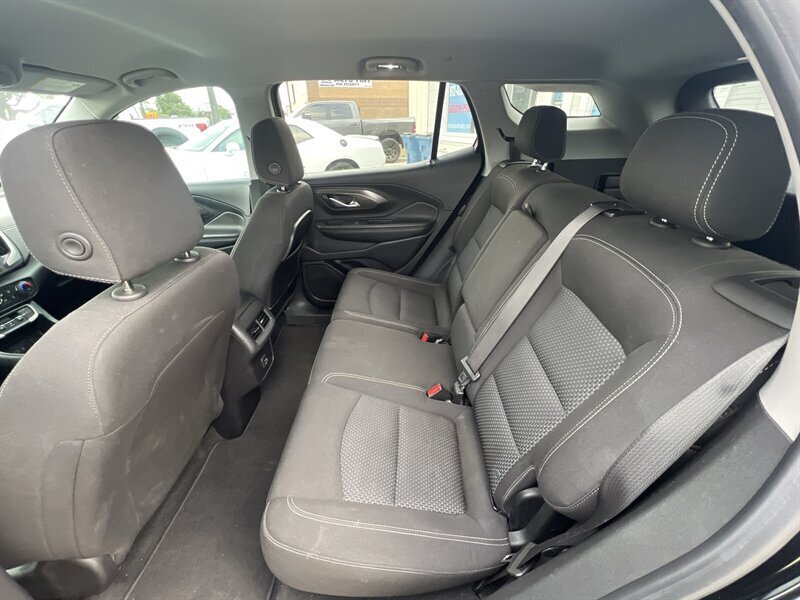 2023 GMC Terrain SLE   - Photo 6 - Lewisville, TX 75057