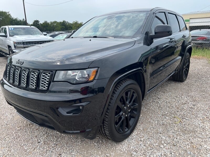 2018 Jeep Grand Cherokee Altitude   - Photo 2 - Lewisville, TX 75057