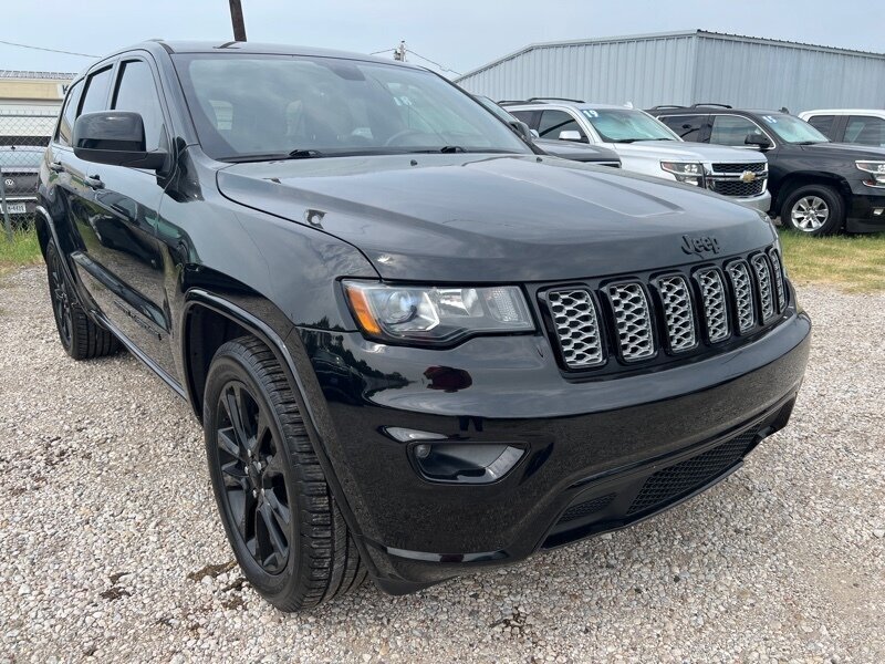 2018 Jeep Grand Cherokee Altitude   - Photo 1 - Lewisville, TX 75057