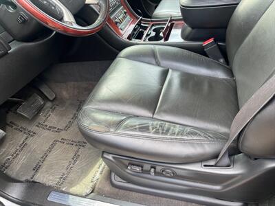 2014 Cadillac Escalade ESV Premium   - Photo 22 - Lewisville, TX 75057