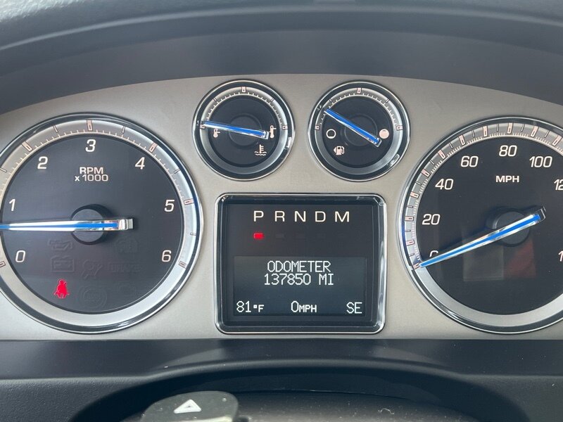 2014 Cadillac Escalade ESV Premium   - Photo 14 - Lewisville, TX 75057