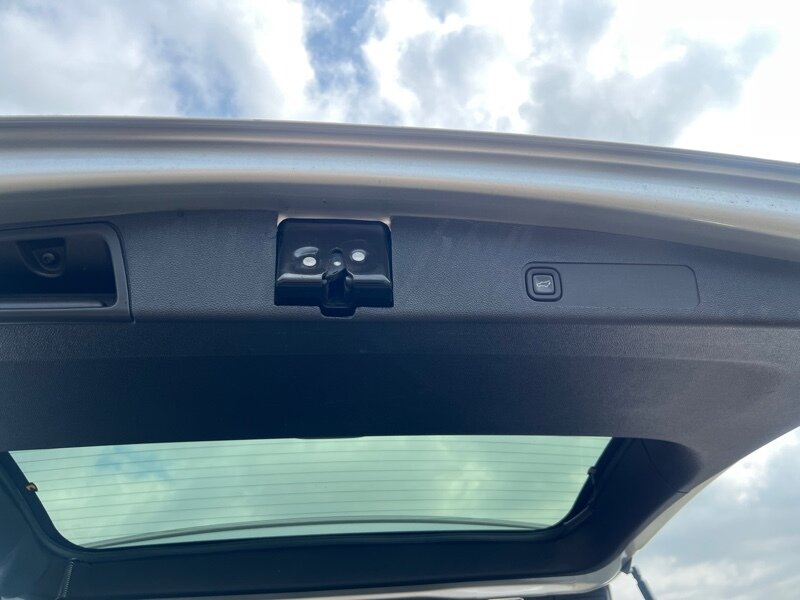 2014 Cadillac Escalade ESV Premium   - Photo 21 - Lewisville, TX 75057