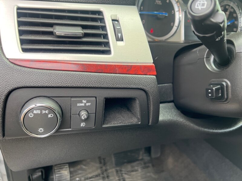 2014 Cadillac Escalade ESV Premium   - Photo 13 - Lewisville, TX 75057