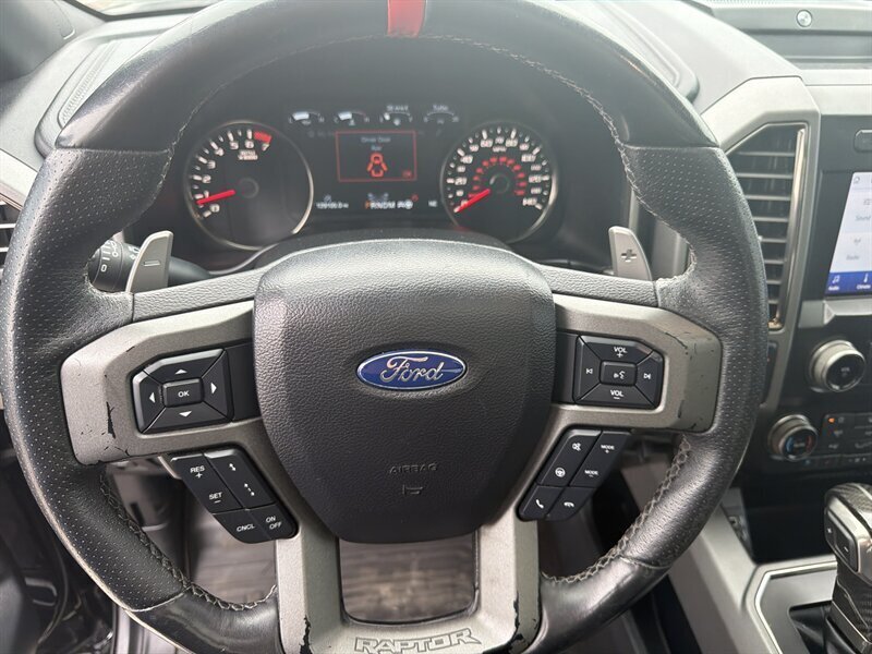 2019 Ford F-150 Raptor   - Photo 18 - Lewisville, TX 75057