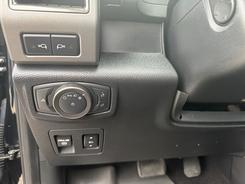 2019 Ford F-150 Raptor   - Photo 15 - Lewisville, TX 75057