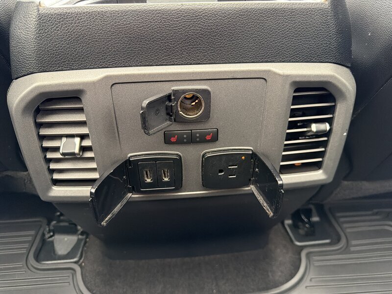 2019 Ford F-150 Raptor   - Photo 10 - Lewisville, TX 75057