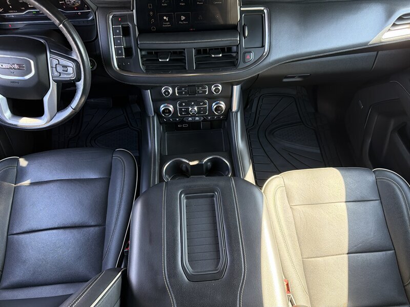 2022 GMC Yukon SLT   - Photo 15 - Lewisville, TX 75057