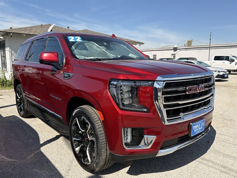 2022 GMC Yukon SLT   - Photo 1 - Lewisville, TX 75057